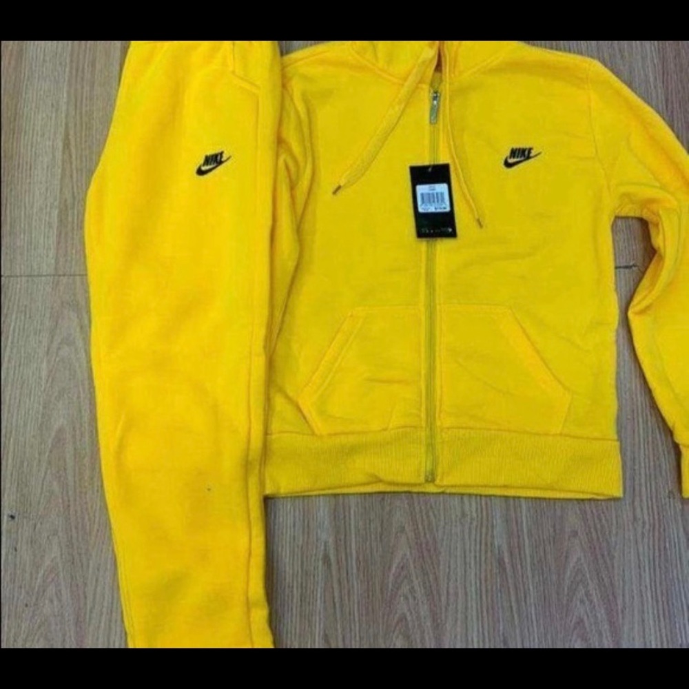 Nike suit